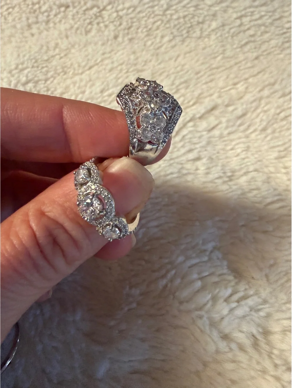Set of various fashion Rings and earrings silver gold